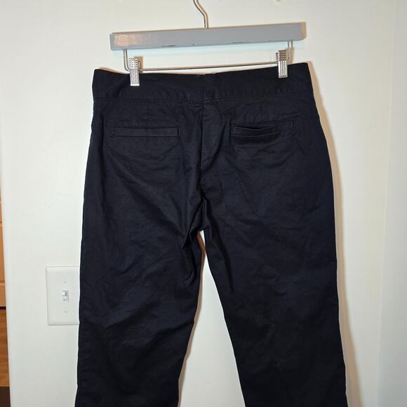 Woman's Black Capri Pants Size 10 Medium Chino Stretch Classic - Picture 6 of 8